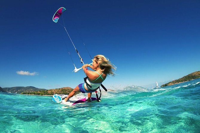 Kiteboarding sau kitesurfing